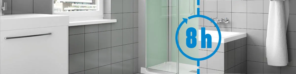 Doccia sostituita alla vasca in un bagno chiaro, con un 8 scritto